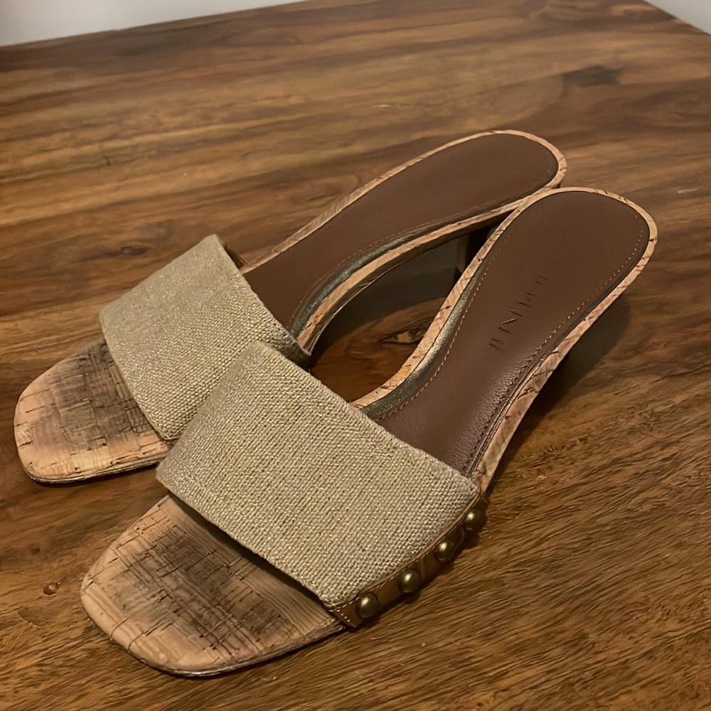 Donald Pliner Kitten Heel